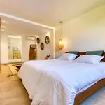 Villa D\'Architecte Avec Piscine